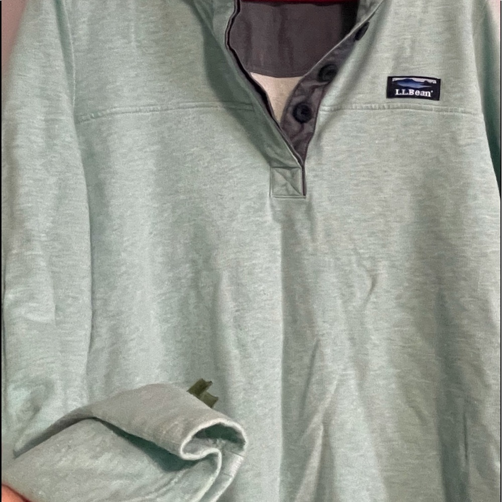 LL BEAN sweatshirt